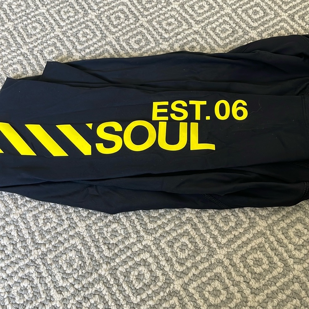 NWOT SoulCycle leggings size small